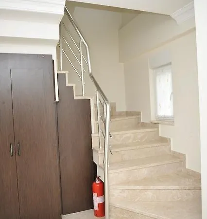 House Park Villa *